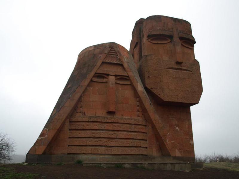 2010.2 Caucasus4 「自称」ナゴルノ・カラバフへ