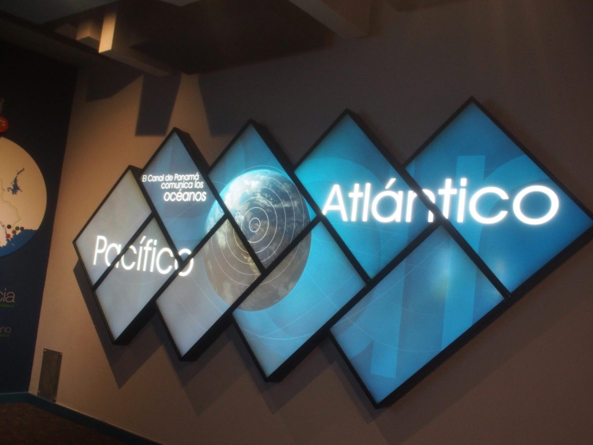 2018.11 CentralAmerica5 太平洋と大西洋